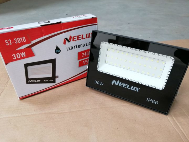 Neelux 30 Watt Solar Flood Light